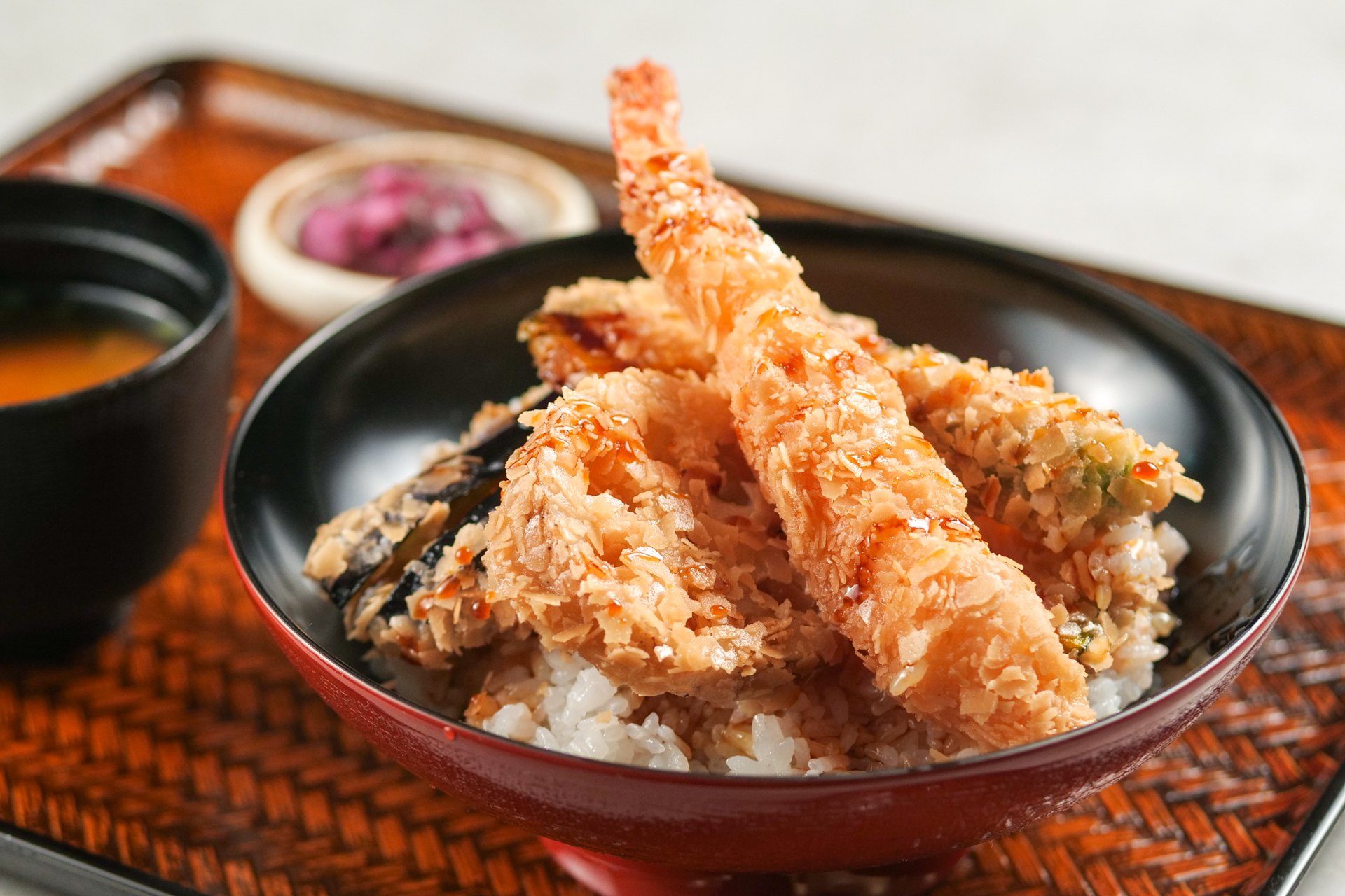 浜松町ネオ横丁 の店内