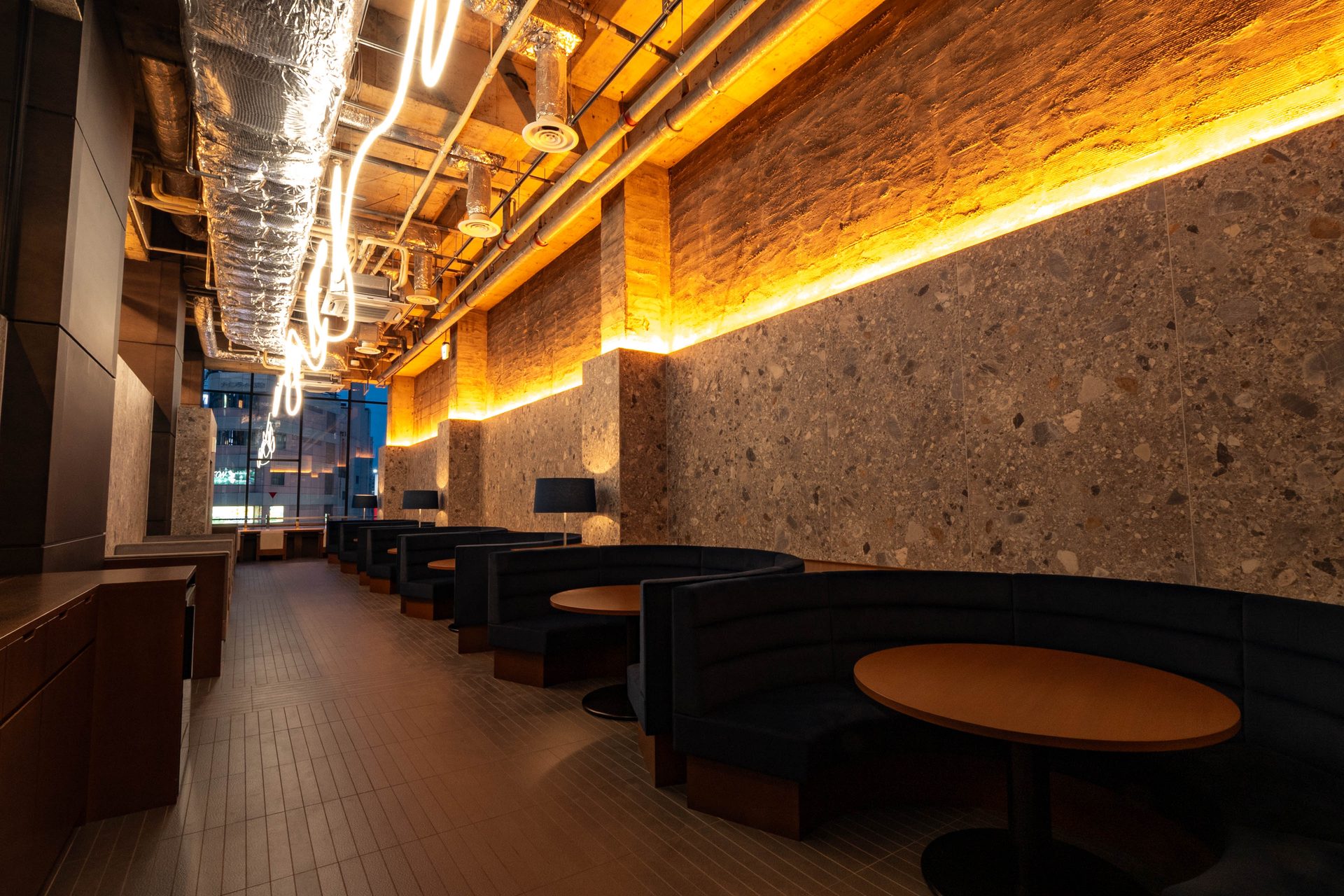 re:Dine の店内