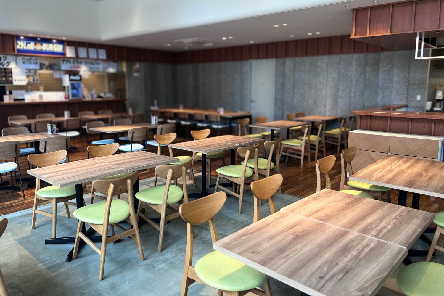 富山北口横丁 の店内